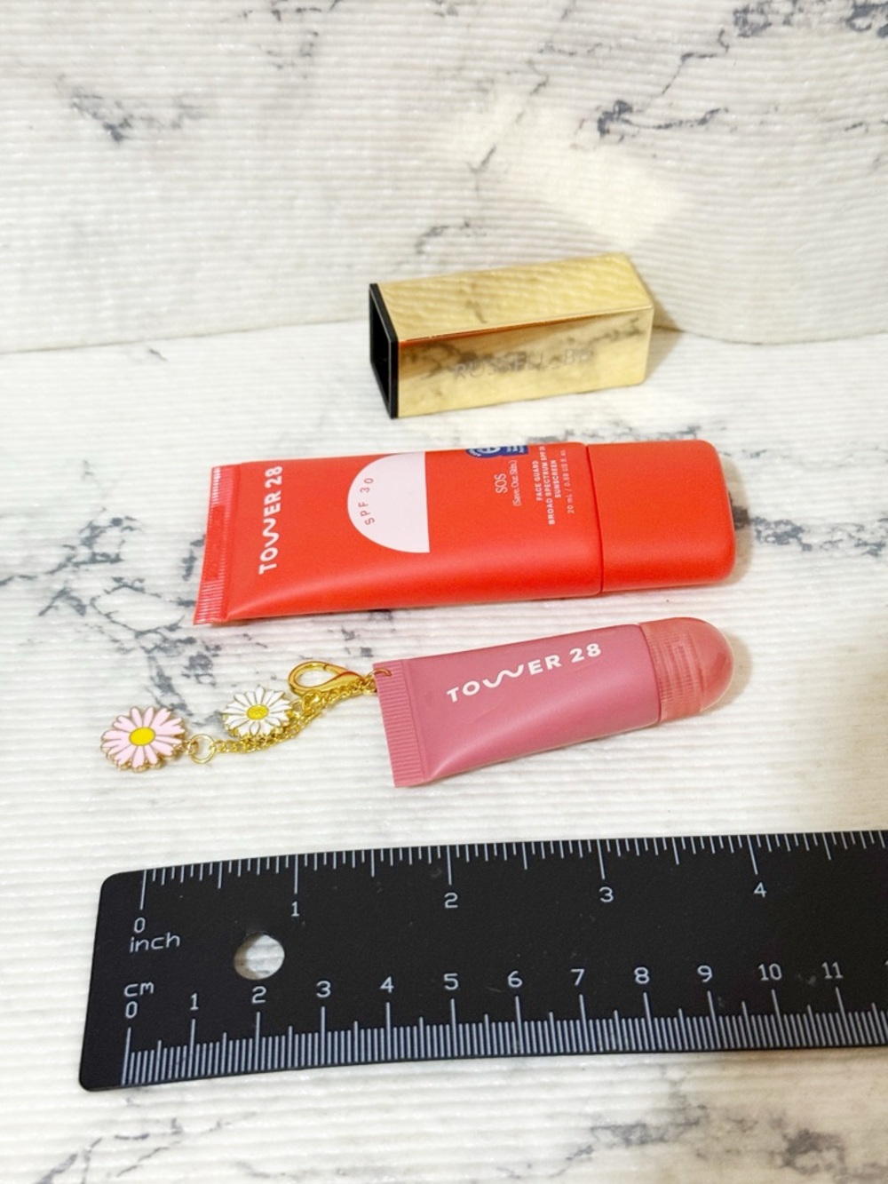 Tower 28 SOS Face Guard SPF 30 Sunscreen & Lip Treatment (Added Daisy Bag Charm) - Picture 16 of 16
